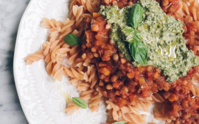 PESTO VEGANO DE HOJAS DE ZANAHORIA