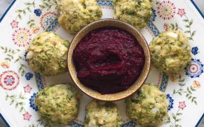 NUGGETS DE BRÓCOLI CON KETCHUP DE REMOLACHA